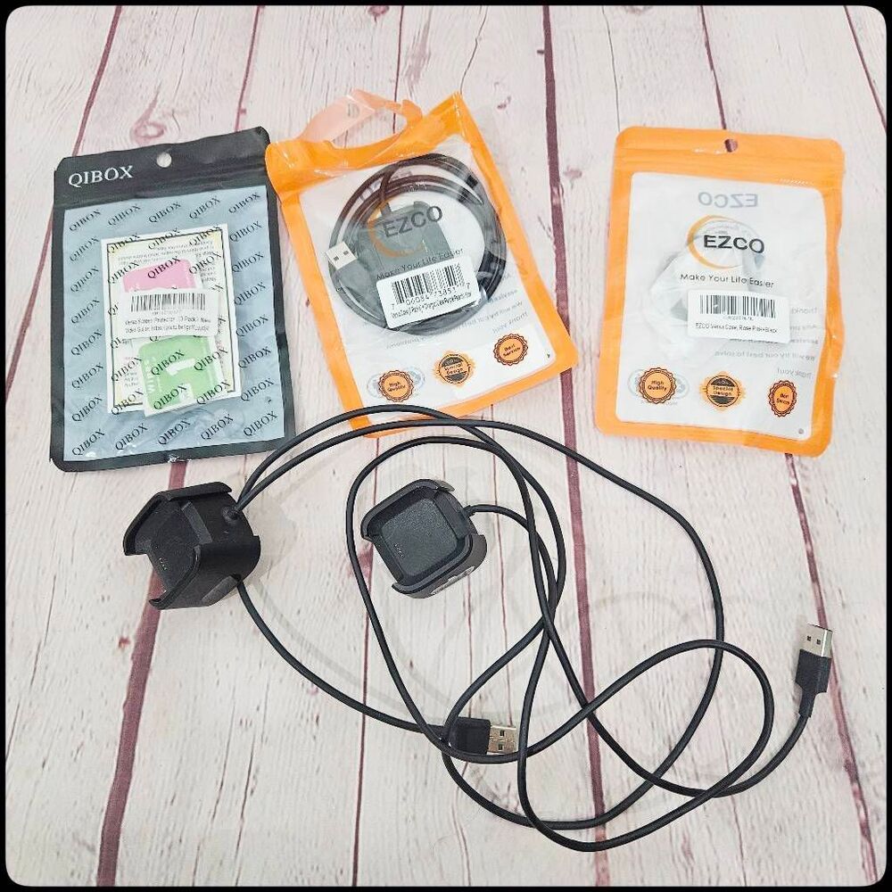 FITBIT Versa Accessory Bundle Chargers, Case & Screen Protectors